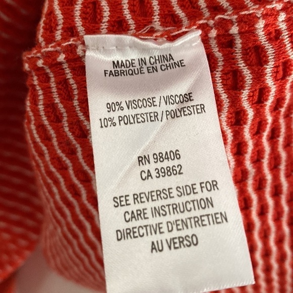 Theory textured crop sweater - Picture 9 of 9